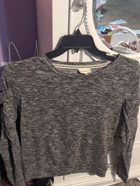 Belle Du Jour Gray Marled Long Sleeve Knit Top